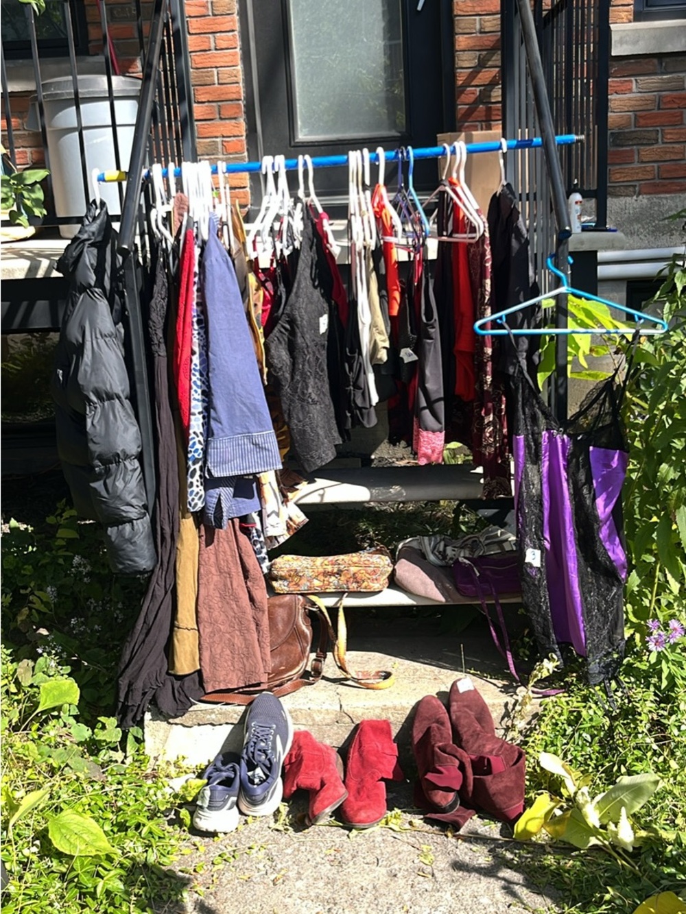 Garage sale !!today!!